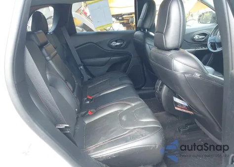 2019 Jeep Cherokee Trailhawk Elite 4X4 from USA, damaged, VIN 1C4PJMBX5KD216306